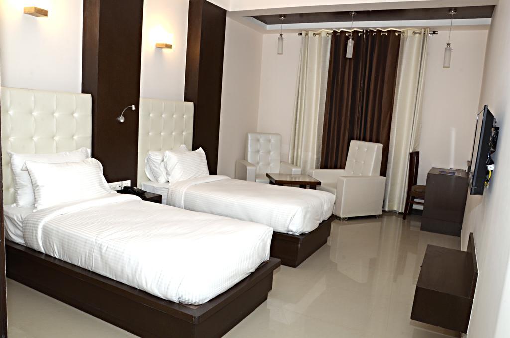 Hotel Crimson Palace Agra  Exterior foto